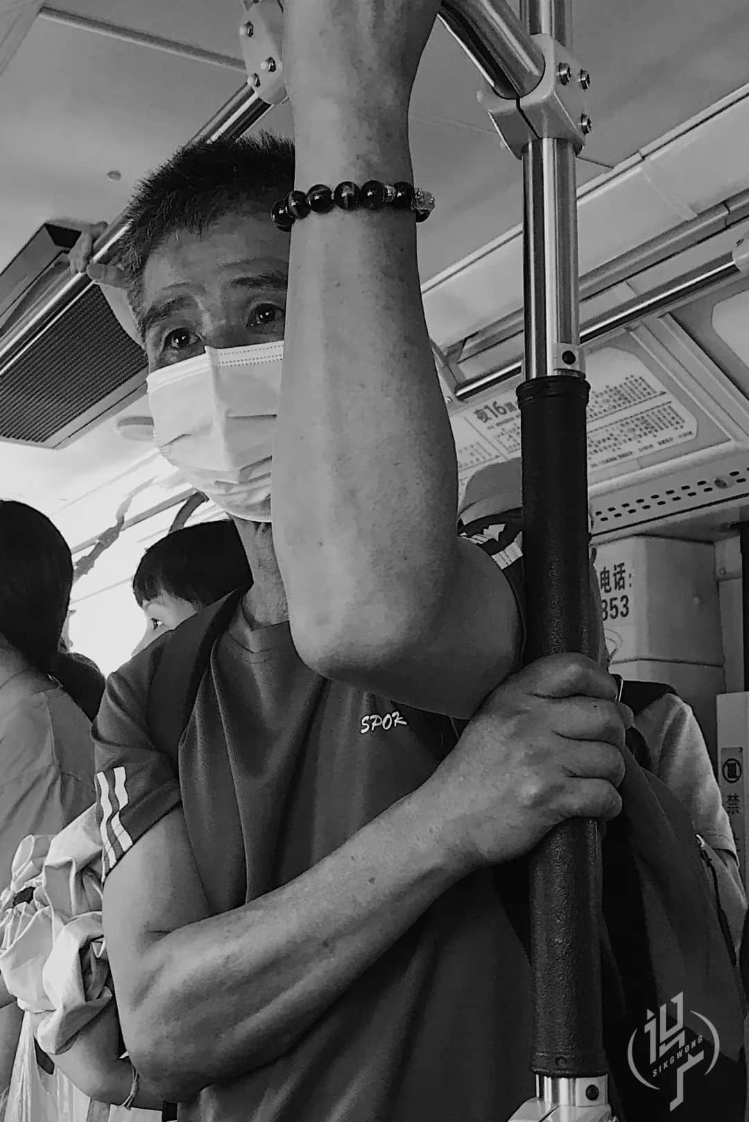 戴口罩的夏天 戴口罩的夏天