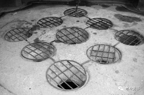 与和尚为伴的苦命少女 与和尚为伴的苦命少女