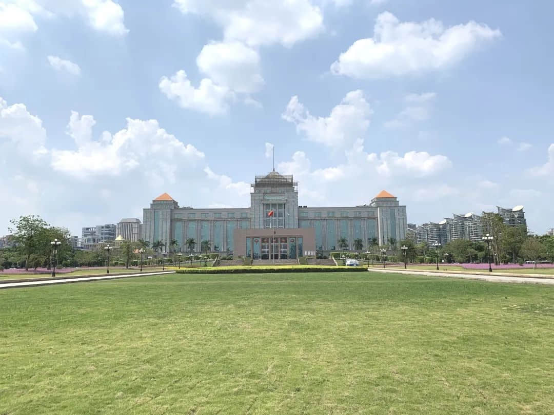 花都,“三十而已”? 花都,“三十而已”?