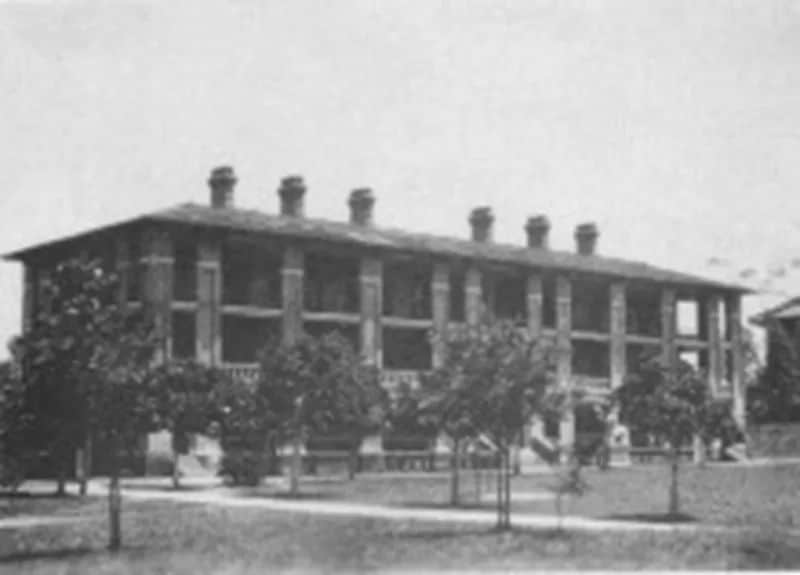 你有中原文化,我有岭南文化:同台食饭,各自修行 你有中原文化,我有岭南文化:同台食饭,各自修行