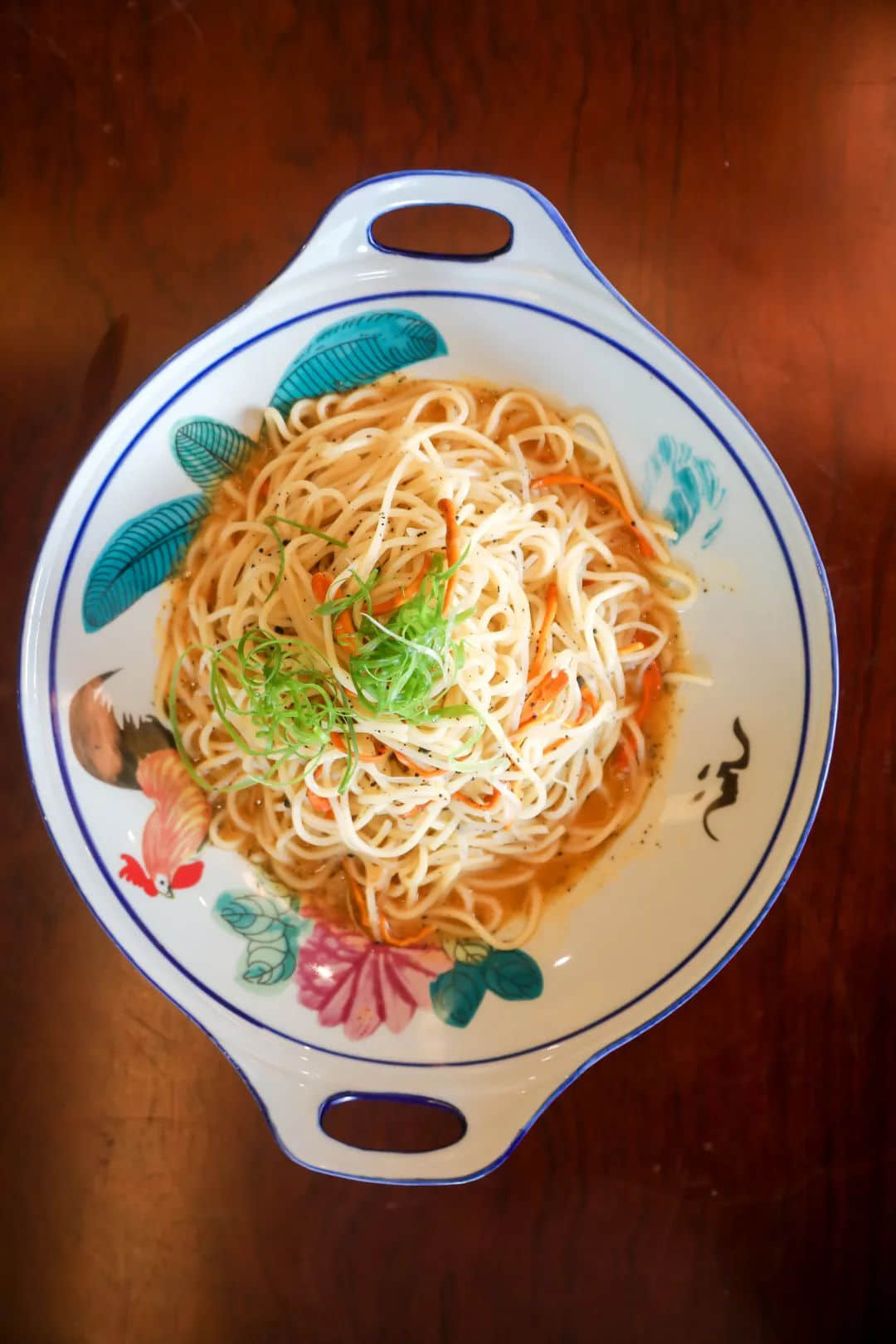 广东人的餐桌礼仪:不仅要尊重人,也要尊重食物 广东人的餐桌礼仪:不仅要尊重人,也要尊重食物