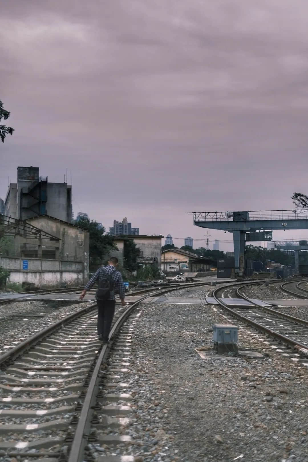 时光被凝固了的石围塘火车站 时光被凝固了的石围塘火车站