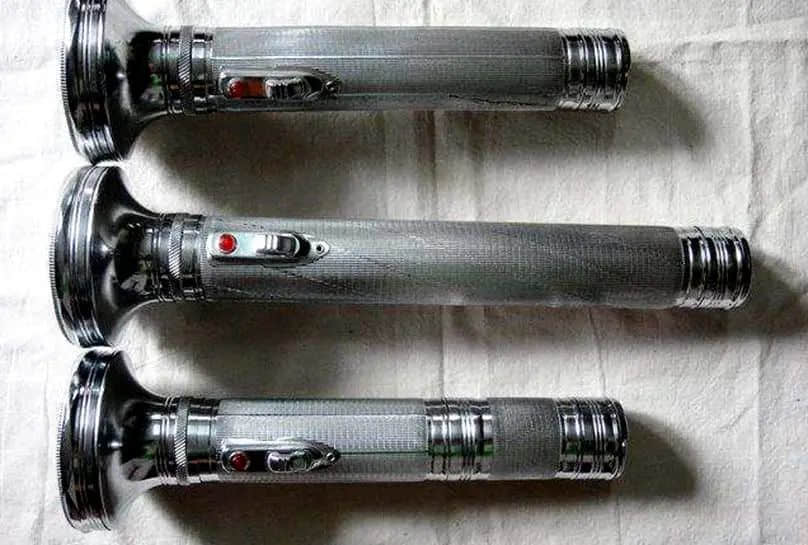 被手电筒照亮的童年 被手电筒照亮的童年