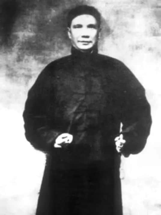 发生在广东谘议局里的故事 发生在广东谘议局里的故事