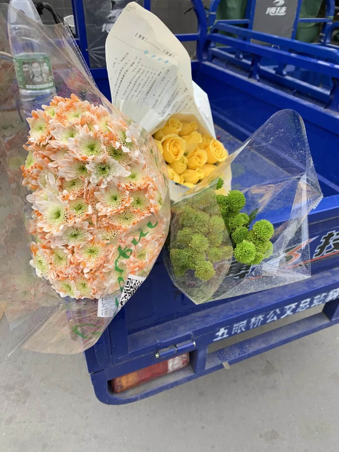 卖花人被鲜花压垮,我们比以往更需要鲜花 卖花人被鲜花压垮,我们比以往更需要鲜花