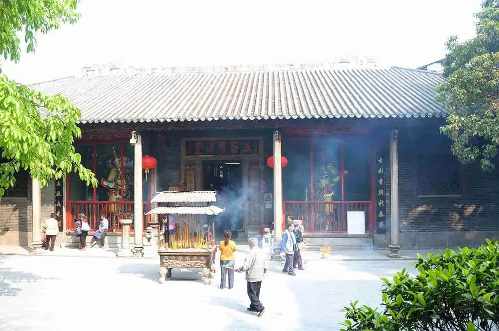 广州来了几个大和尚,他们说话谁能懂? 广州来了几个大和尚,他们说话谁能懂?