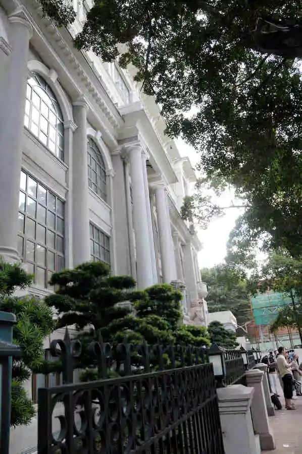 壮观到让人头晕的省财政厅大楼 壮观到让人头晕的省财政厅大楼