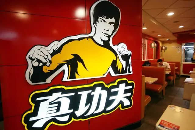 “真功夫”败给“老乡鸡”,广东还有能打的快餐品牌吗? “真功夫”败给“老乡鸡”,广东还有能打的快餐品牌吗?
