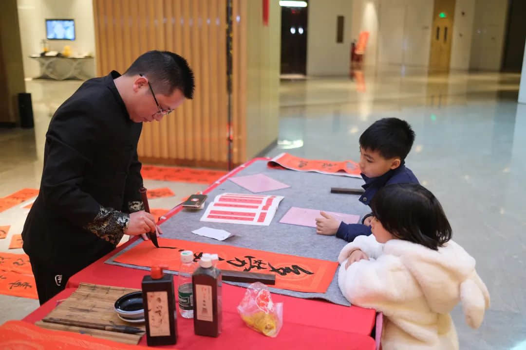 总说年味越来越淡,那么年味究竟是种什么味? 总说年味越来越淡,那么年味究竟是种什么味?