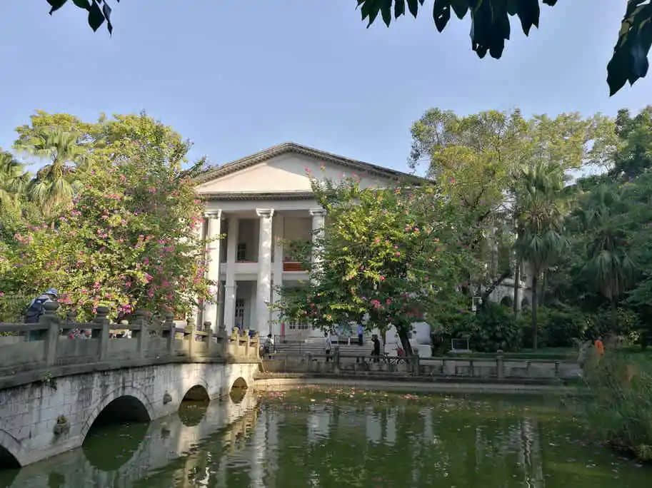 发生在广东谘议局里的故事 发生在广东谘议局里的故事