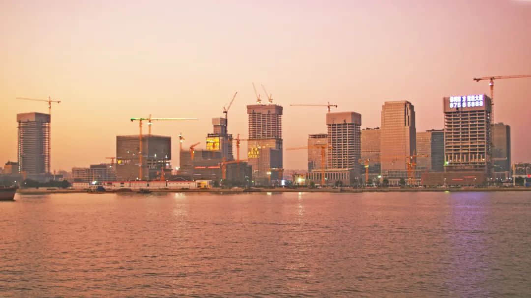 金融城十年:应许之地的未解之谜 金融城十年:应许之地的未解之谜