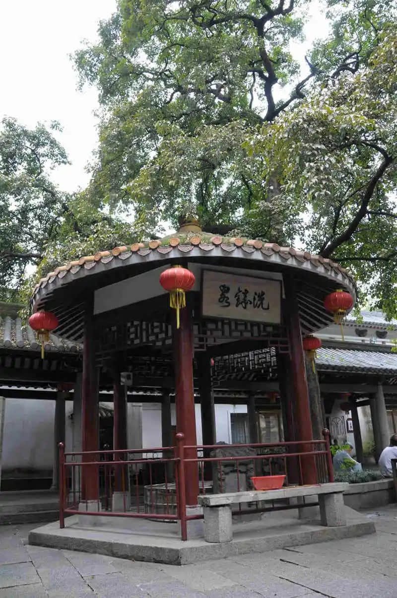 广州来了几个大和尚,他们说话谁能懂? 广州来了几个大和尚,他们说话谁能懂?