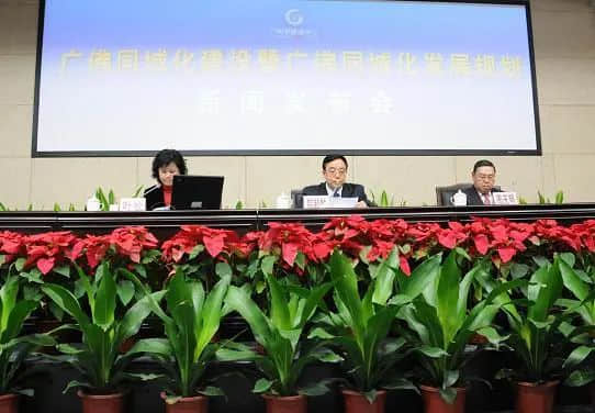 广佛线十年,同城的广佛能否同心? 广佛线十年,同城的广佛能否同心?