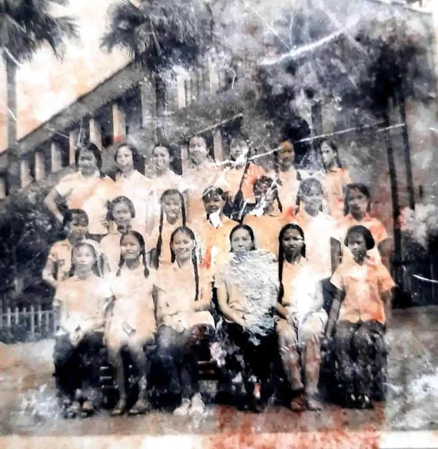 亲手完结了自己的母校!可怜可悲可恨 亲手完结了自己的母校!可怜可悲可恨