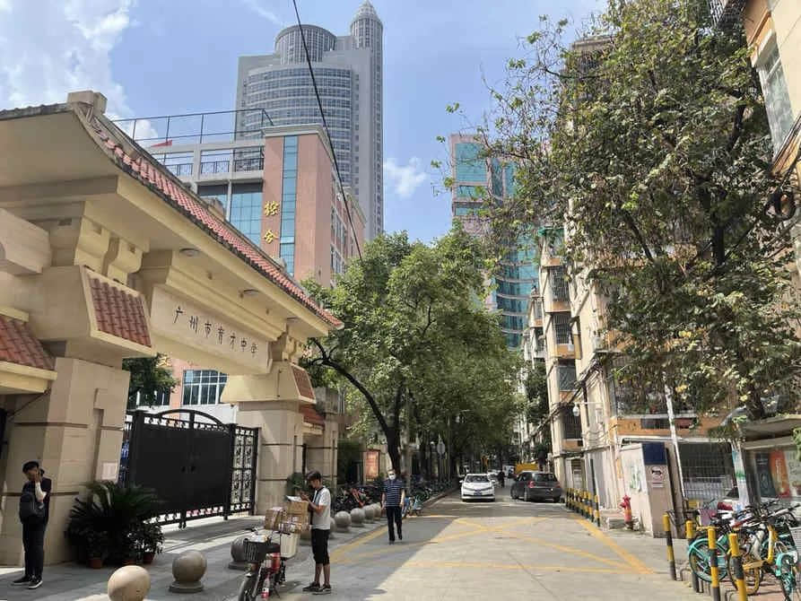 梅东路:把铁路变成三层大马路 梅东路:把铁路变成三层大马路