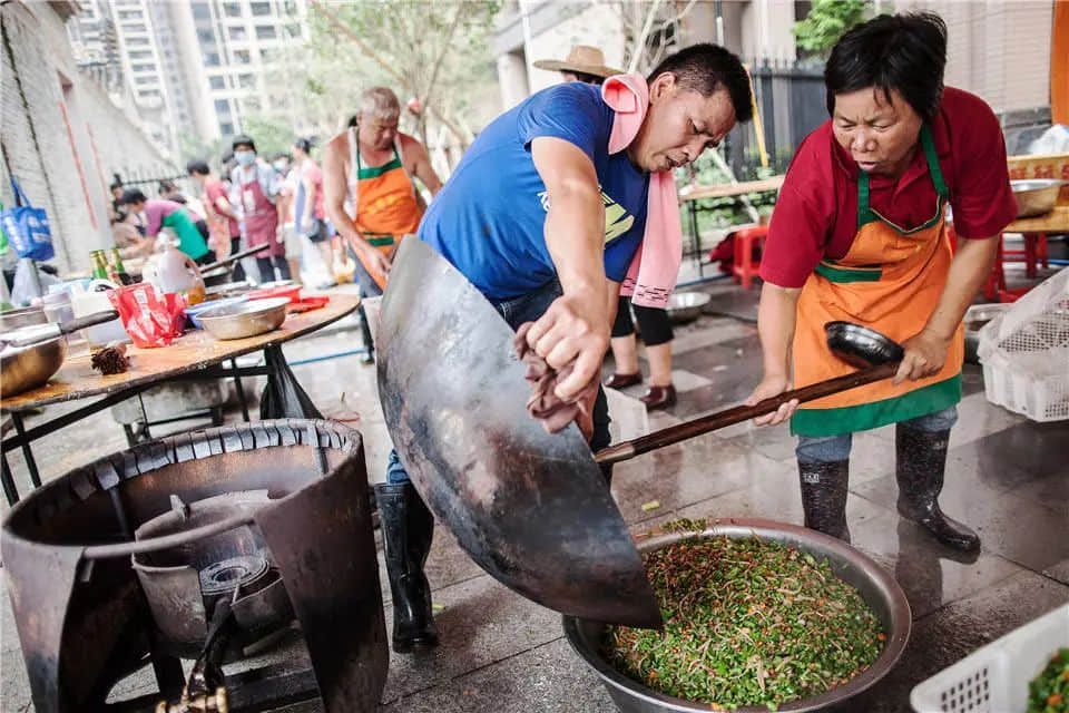 广州疫情下,再也看不到包租公在臭涌玩漂移了 广州疫情下,再也看不到包租公在臭涌玩漂移了