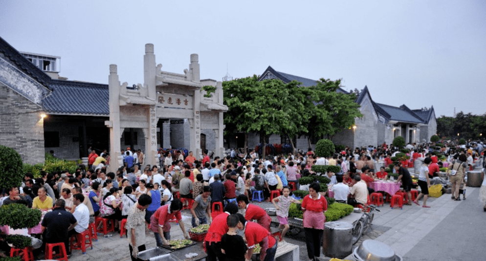 广州疫情下,再也看不到包租公在臭涌玩漂移了 广州疫情下,再也看不到包租公在臭涌玩漂移了