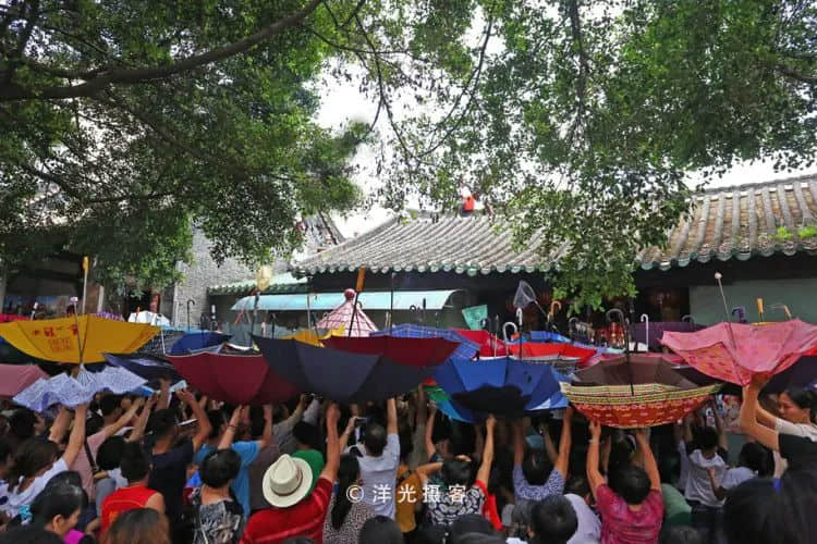 广州疫情下,再也看不到包租公在臭涌玩漂移了 广州疫情下,再也看不到包租公在臭涌玩漂移了