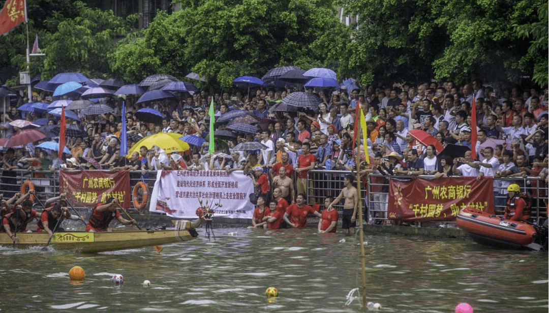 广州疫情下,再也看不到包租公在臭涌玩漂移了 广州疫情下,再也看不到包租公在臭涌玩漂移了