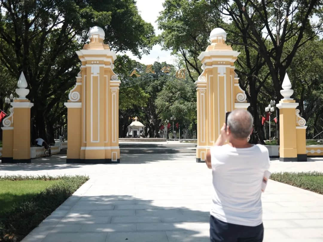 拍照留念 拍照留念