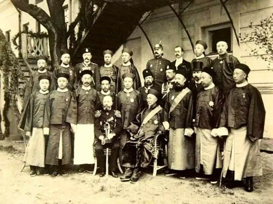 李鸿章老来失计,被俄国熊算计了 李鸿章老来失计,被俄国熊算计了