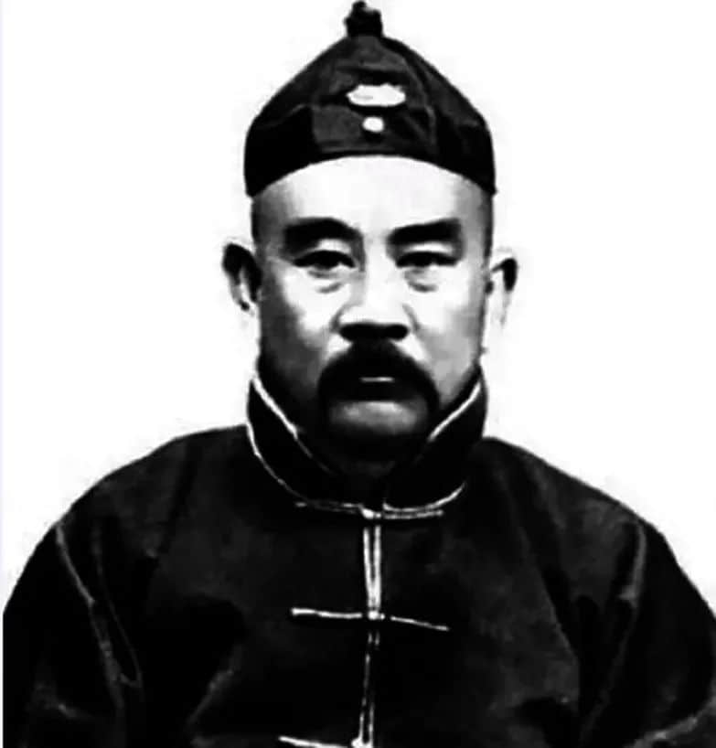 康有为、梁启超两师徒是怎样闹翻的? 康有为、梁启超两师徒是怎样闹翻的?