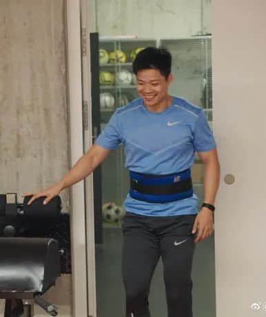 这位帅气的广东仔,是中国首位世界冠军! 这位帅气的广东仔,是中国首位世界冠军!