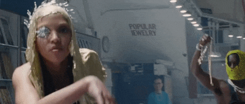 广东大妈开挂人生:靠金链称霸美国嘻哈圈,还被碧昂丝叫妈妈! 广东大妈开挂人生:靠金链称霸美国嘻哈圈,还被碧昂丝叫妈妈!