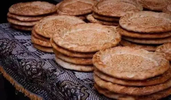 如何判断是否正宗广东人?就看今天的早餐是不是月饼! 如何判断是否正宗广东人?就看今天的早餐是不是月饼!