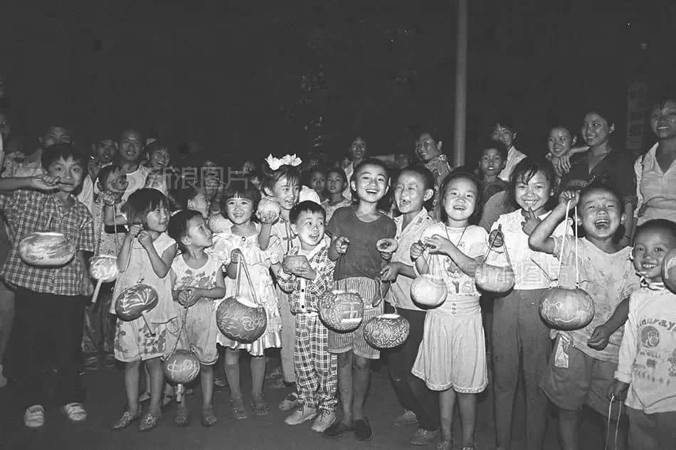 如何判断是否正宗广东人?就看今天的早餐是不是月饼! 如何判断是否正宗广东人?就看今天的早餐是不是月饼!