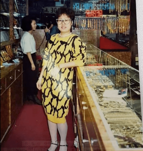 广东大妈开挂人生:靠金链称霸美国嘻哈圈,还被碧昂丝叫妈妈! 广东大妈开挂人生:靠金链称霸美国嘻哈圈,还被碧昂丝叫妈妈!