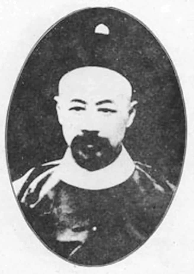 英雄与狗熊:一样米养百样人 英雄与狗熊:一样米养百样人