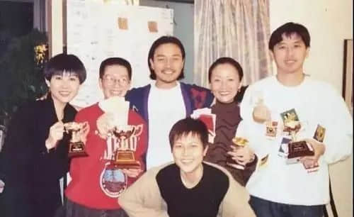 花都有疫情啦,树还会远吗?不如在家打麻雀吧! 花都有疫情啦,树还会远吗?不如在家打麻雀吧!