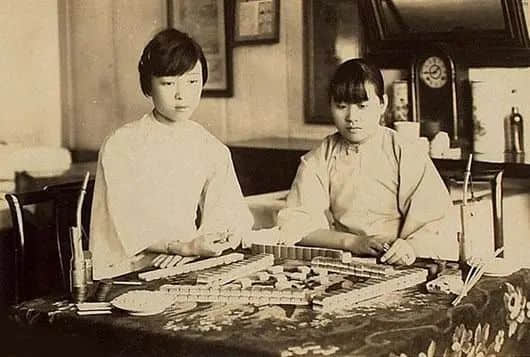 花都有疫情啦,树还会远吗?不如在家打麻雀吧! 花都有疫情啦,树还会远吗?不如在家打麻雀吧!