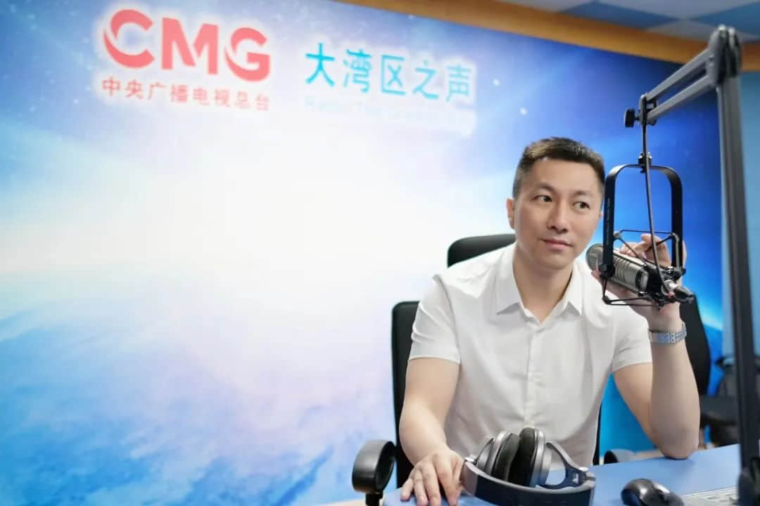 香港粤语新闻节目为什么会把“时间”读成“时艰”? 香港粤语新闻节目为什么会把“时间”读成“时艰”?