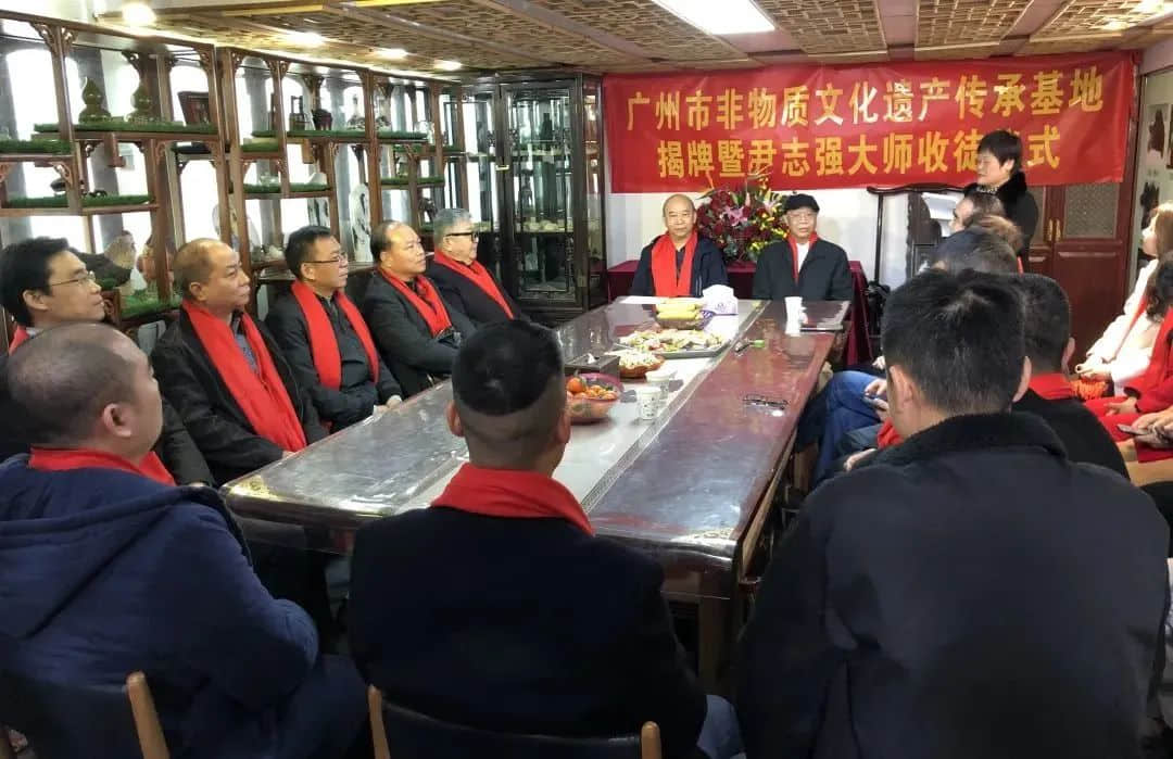 大师收徒,广州玉雕后继有人 大师收徒,广州玉雕后继有人