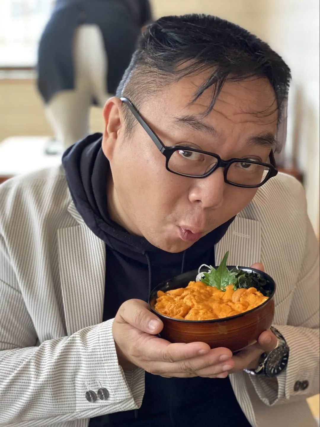 感染新冠的彭彭,在异国他乡还好吗? 感染新冠的彭彭,在异国他乡还好吗?