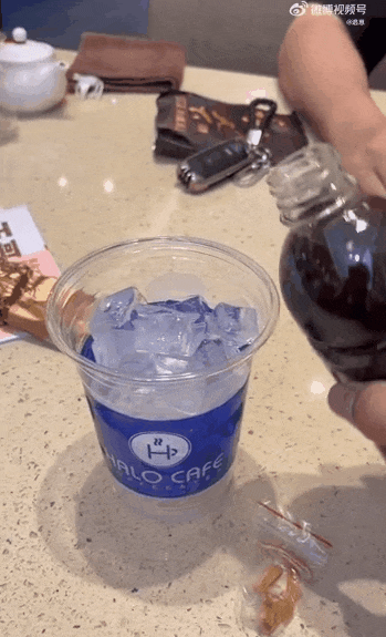 新晋网红饮料“冰广式”，饮完会唔会瓜老衬？