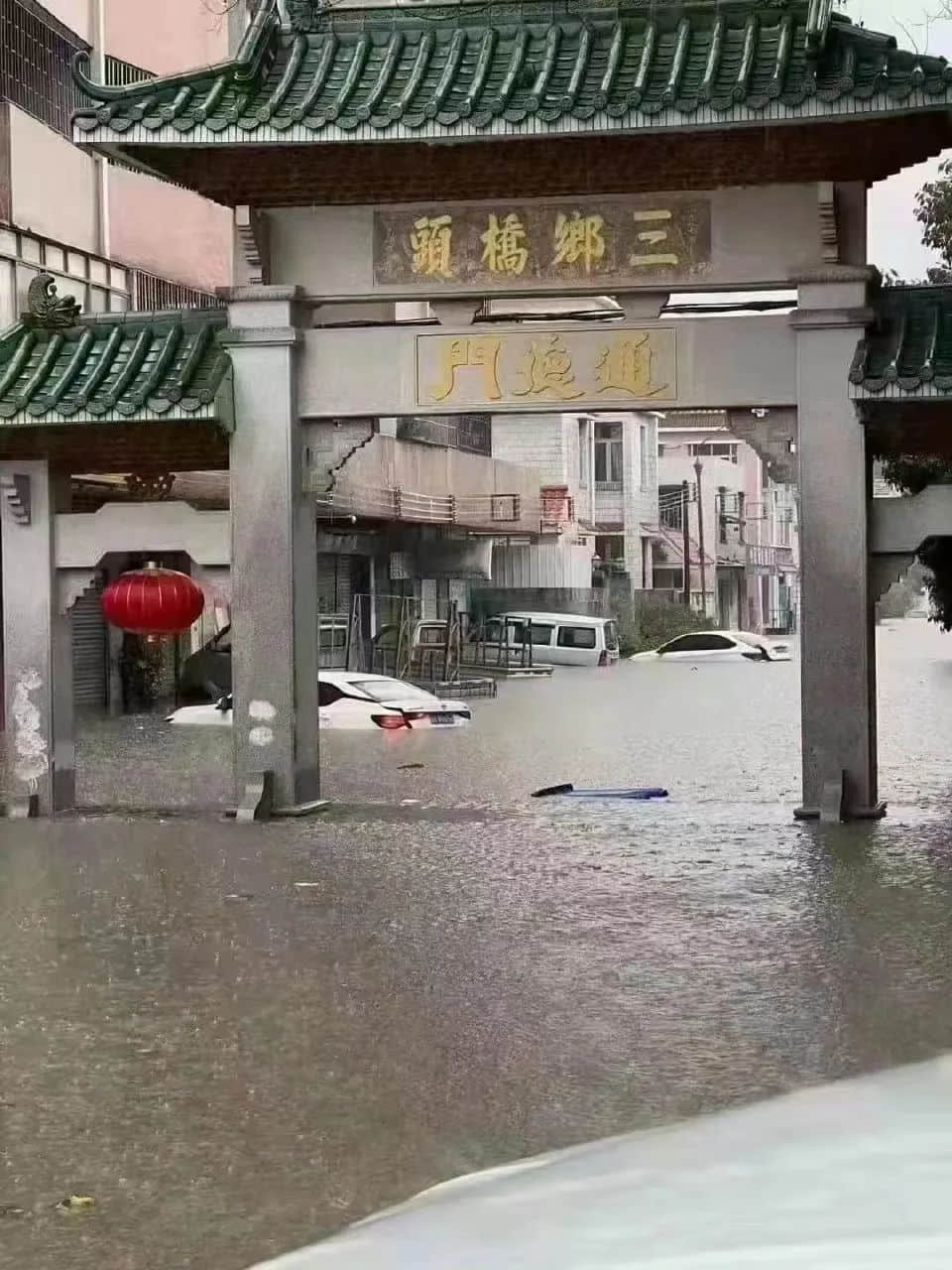 广州天选打工仔:返工唔暴雨,收工先暴雨? 广州天选打工仔:返工唔暴雨,收工先暴雨?