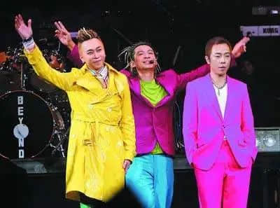 为什么连不会粤语的00后都爱唱《海阔天空》？