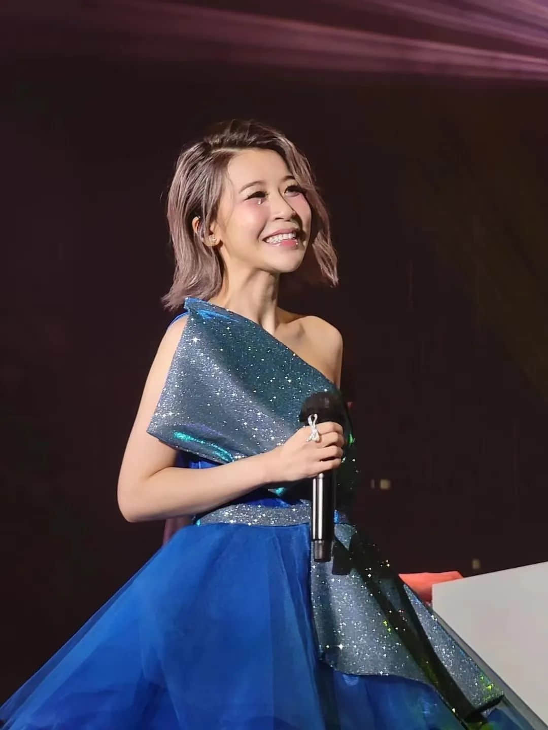 塑料粤语演绎经典流行歌:是致敬还是亵渎? 塑料粤语演绎经典流行歌:是致敬还是亵渎?