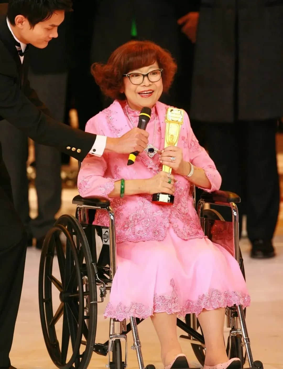 沈殿霞逝世14年后登上谷歌首页:谁说肥就不能成为女神? 沈殿霞逝世14年后登上谷歌首页:谁说肥就不能成为女神?