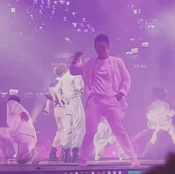 MIRROR演唱会巨屏跌落伤五人,舞台事故谁应担责? MIRROR演唱会巨屏跌落伤五人,舞台事故谁应担责?