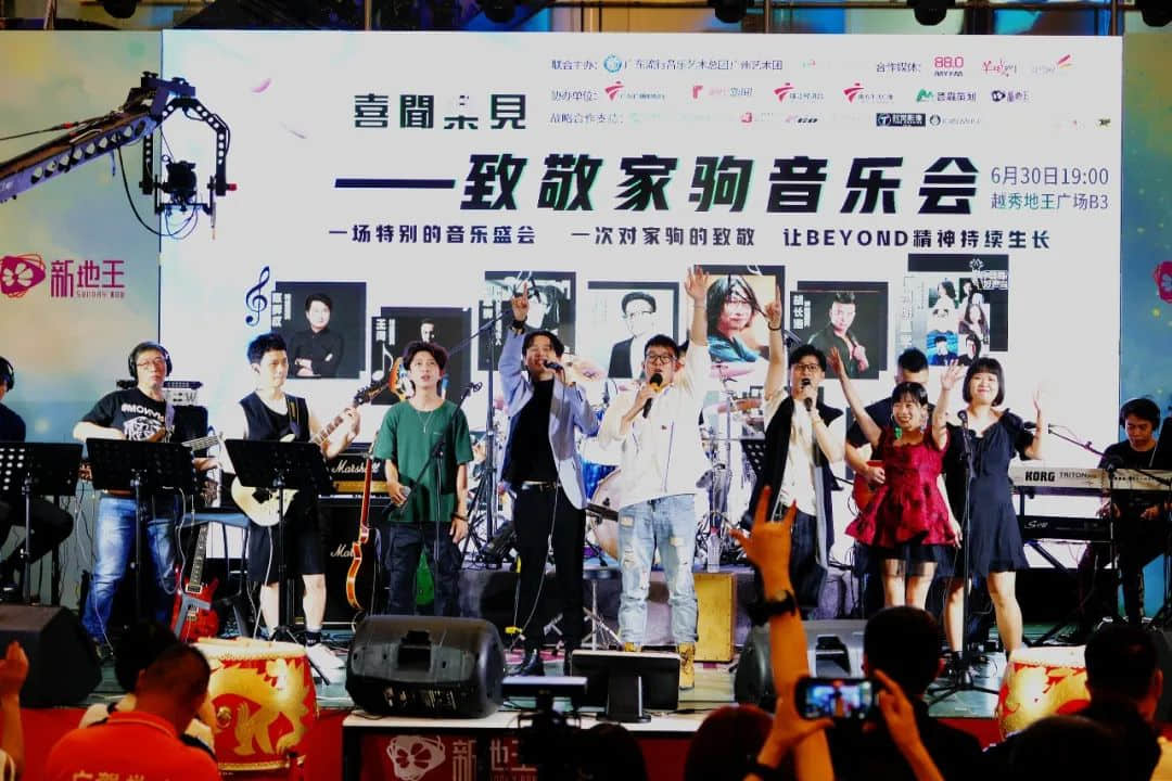 何金德导演为什么会惹众怒? 何金德导演为什么会惹众怒?