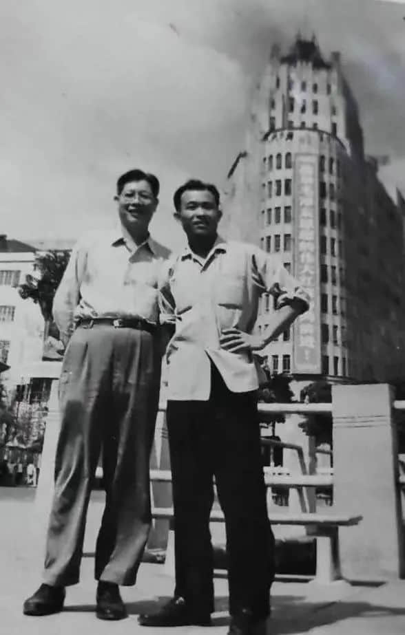 爱群大厦:70载标语故事多 || 荔人行 爱群大厦:70载标语故事多 || 荔人行