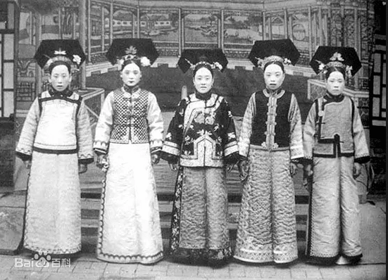 中国人穿和服属寻衅滋事?除了法律,我们更想谈谈历史 中国人穿和服属寻衅滋事?除了法律,我们更想谈谈历史