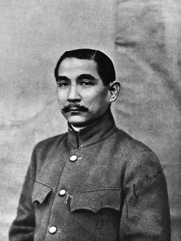 中国人穿和服属寻衅滋事?除了法律,我们更想谈谈历史 中国人穿和服属寻衅滋事?除了法律,我们更想谈谈历史