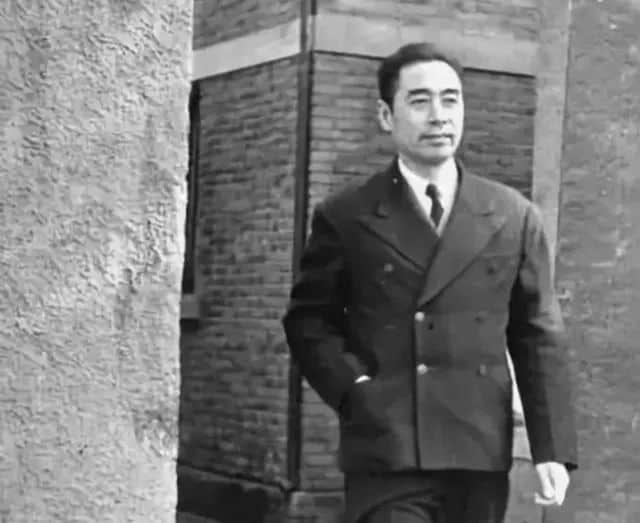 中国人穿和服属寻衅滋事?除了法律,我们更想谈谈历史 中国人穿和服属寻衅滋事?除了法律,我们更想谈谈历史