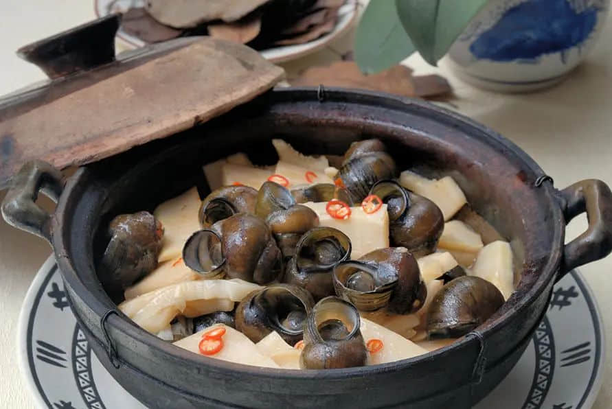 多面手梁健的老广州风情对联 || 荔人行 多面手梁健的老广州风情对联 || 荔人行