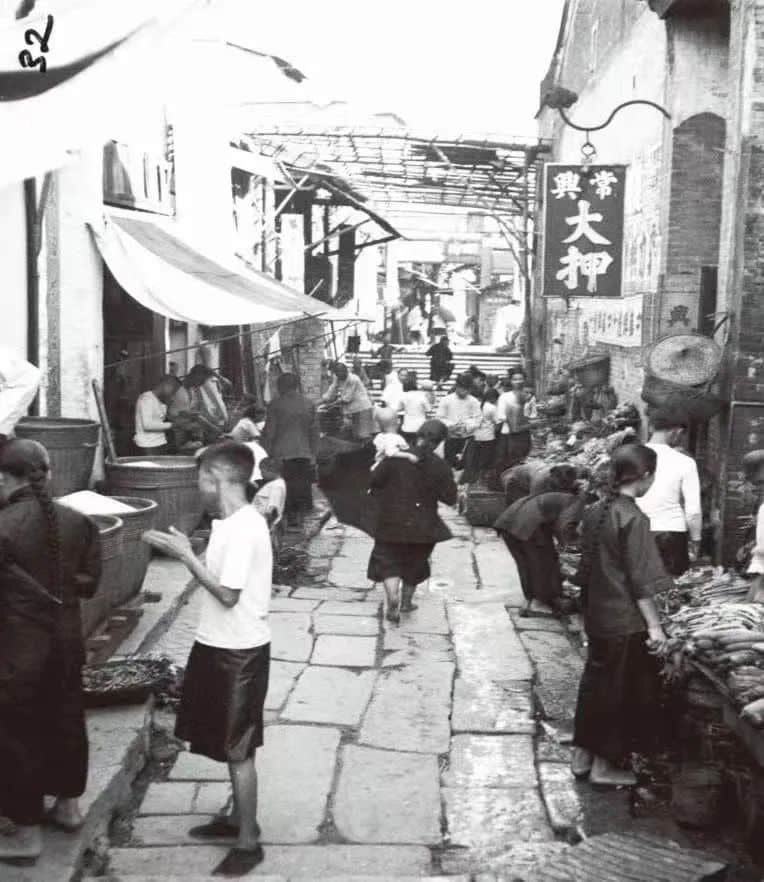 多面手梁健的老广州风情对联 || 荔人行 多面手梁健的老广州风情对联 || 荔人行